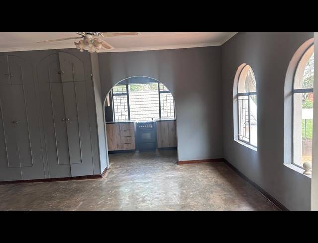 2 BEDROOM FLAT TO LET IN REFILWE